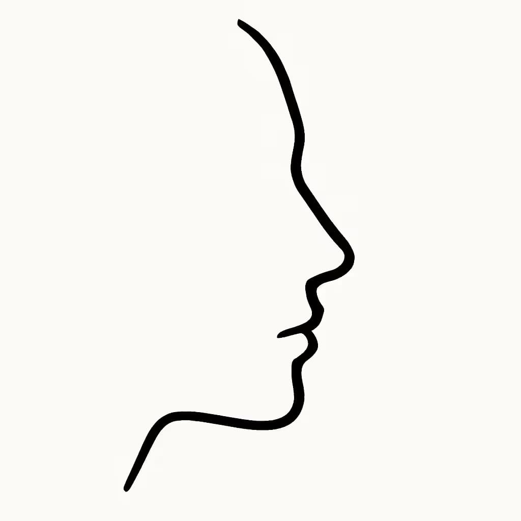 顔のタトゥー | ミニマリストな半顔シルエットデザイン